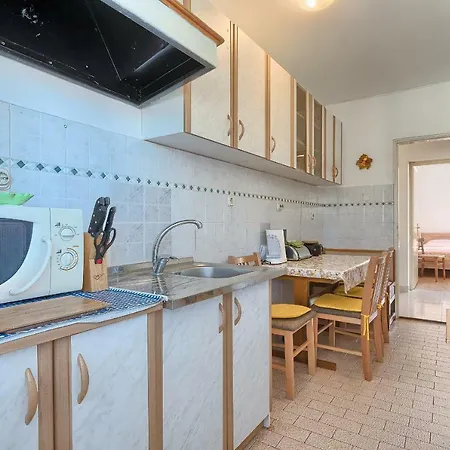Pizonova 3 Appartement